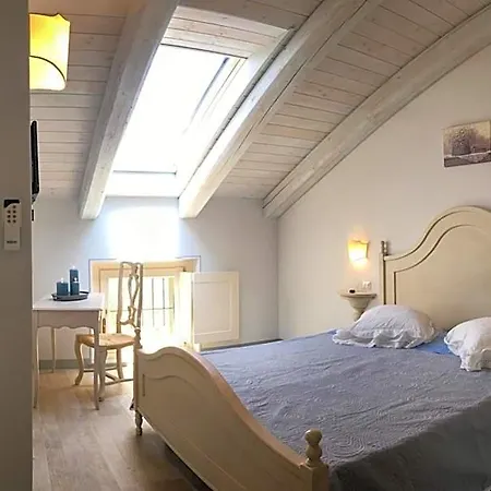 Ricardi Bed & Breakfast 4*