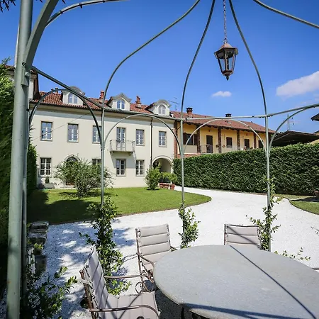 Ricardi Bed & Breakfast 4*